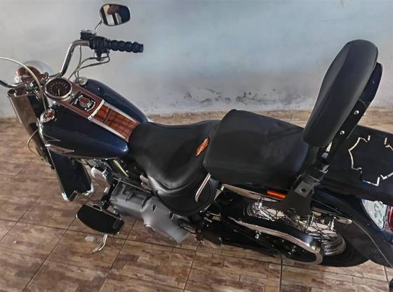 HARLEY-DAVIDSON SOFTAIL HERITAGE CLASSIC HARLEY-DAVIDSON SOFTAIL HERITAGE CLASSIC